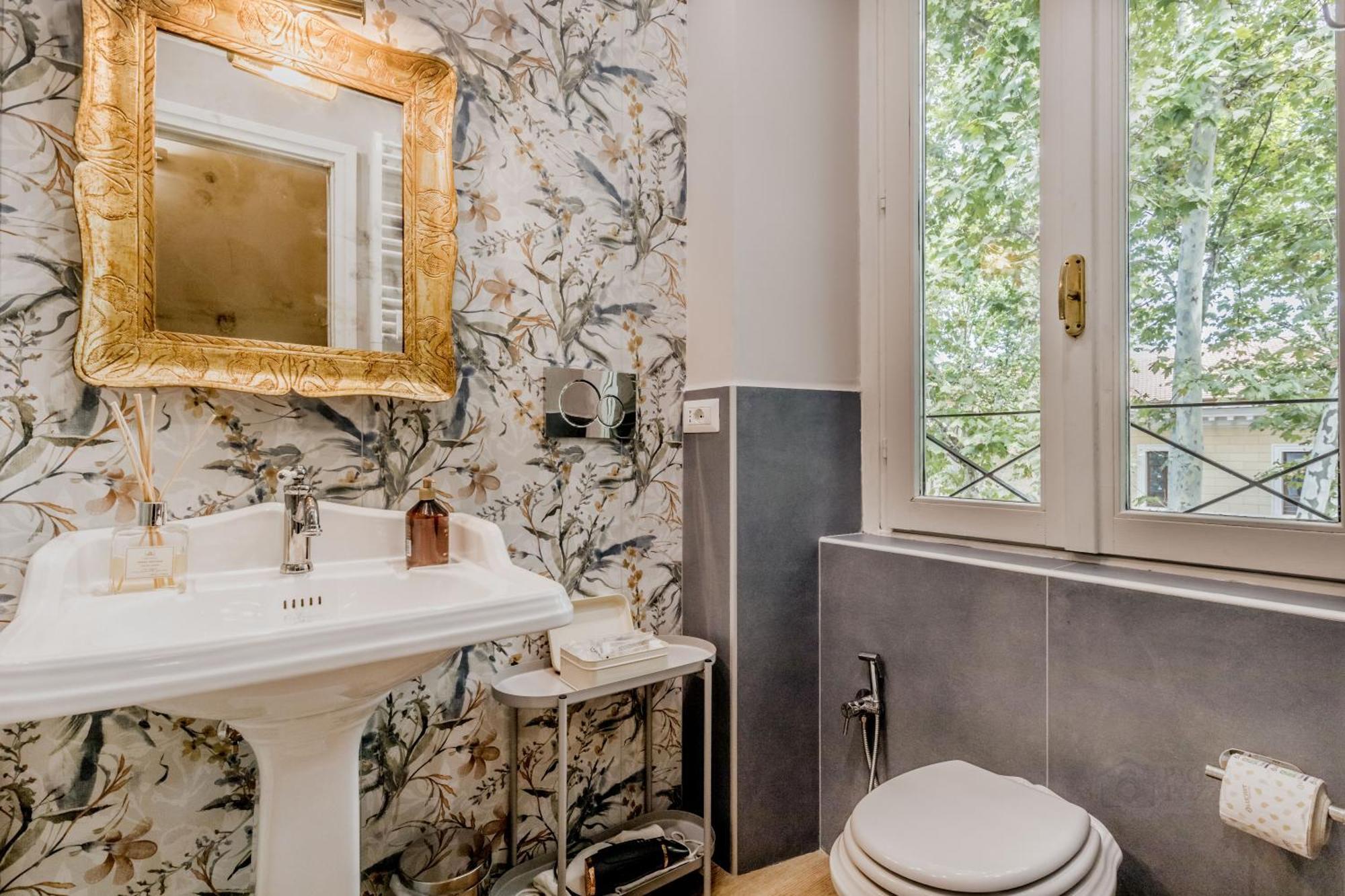 Queen Of Rome Luxury Rooms Exterior foto